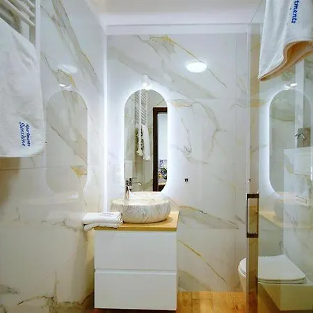 Prázdninový dům Comfortable And Spacious Home, *