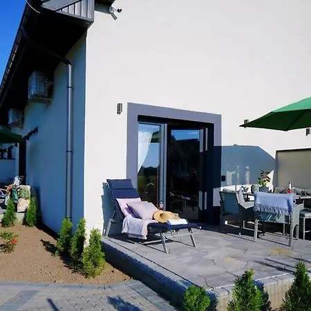 Comfortable And Spacious Home, Prázdninový dům *